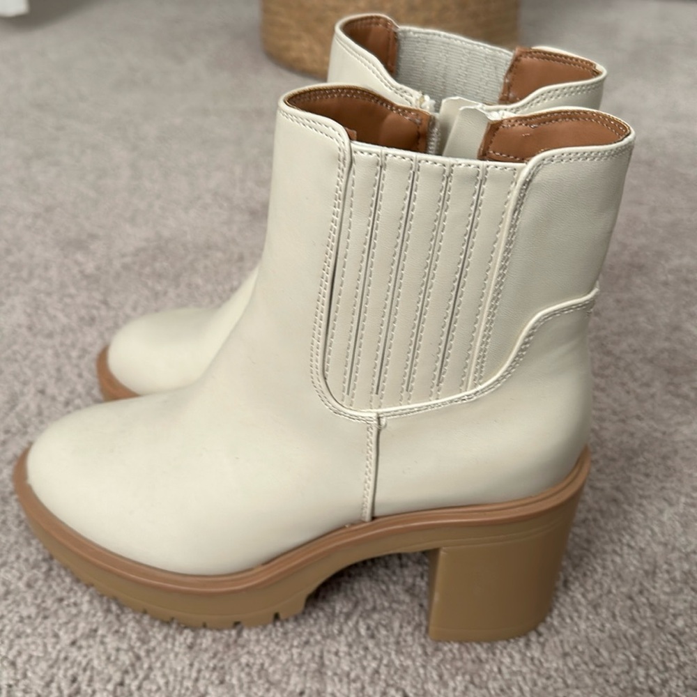 Women’s boots